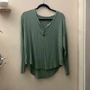 Long sleeve, quarter button down top